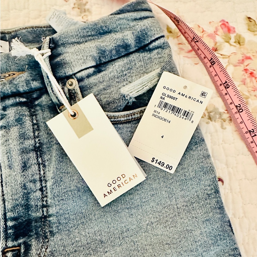 Good American Blue High Rise Jeans with Vintage Fade